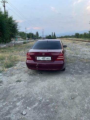 Транспорт: Mercedes-Benz C-Class: 2001 г., 2 л, Механика, Бензин, Седан — 1