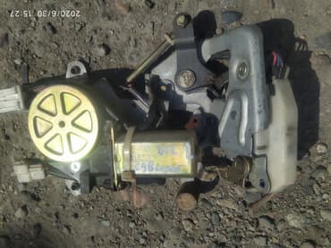 купить мицубиси паджеро спорт в бишкеке: Mitsubishi Delica Замок дверной центральный, Мицубиси Делика замок — 1