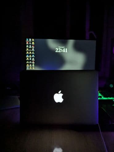экран ноутбука: Ноутбук, Apple, 8 ГБ ОЗУ, Intel Core i5, 13.3 ", Б/у, Для работы, учебы, память SSD — 1