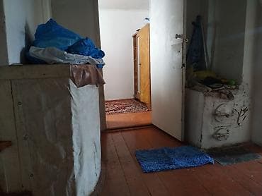 участок на даче: Продаётся дачный дом с участком и хозяйственными постройками. - Дом — 5