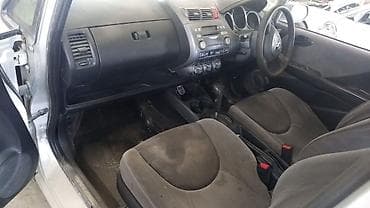 bmv 4: Honda Fit: 2004 г., Автомат, Бензин, Хэтчбэк — 3