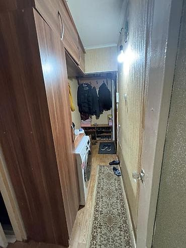 микрорайон: 2 комнаты, 44 м², 104 серия, 3 этаж — 4