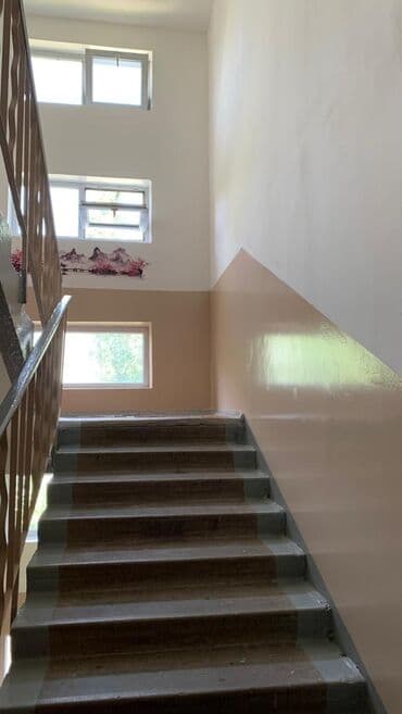 сдаю квартиру 6 микрорайон: 1 комната, 32 м², 104 серия, 3 этаж, Косметический ремонт — 10