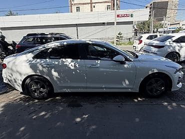 гран туризмо: Kia K5 (Optima) — современный седан бизнес-класса в белом цвете — 2