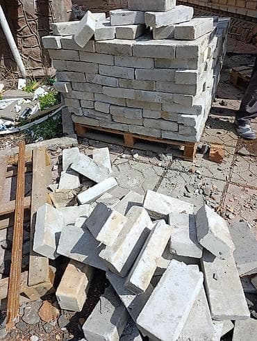 Тротуарный/бордюрный кирпич силикатный Описание: - Материал