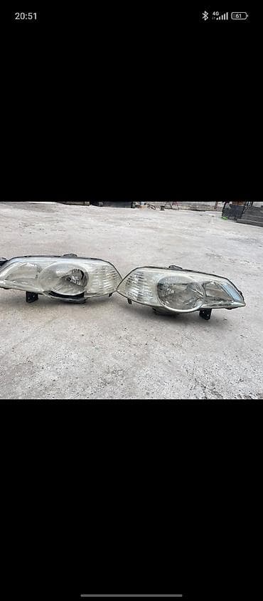 Комплект передних фар Honda