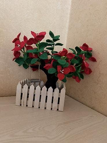 денежное дерево цветы: Декоративное дерево ручной работы в кашпо - Композиция из вязаных — 1