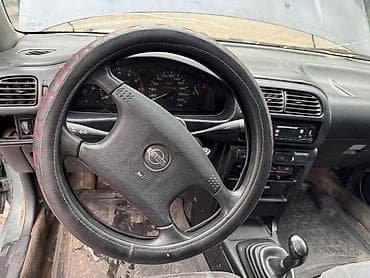 ниссан сани 2001: Nissan Sunny: 1993 г., Механика, Бензин, Седан — 3