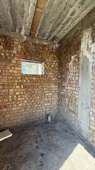 Недвижимость: 🏠Срочно продаётся дом Район ак ордо 2 🧱Материал стен полтора кирпича — 5