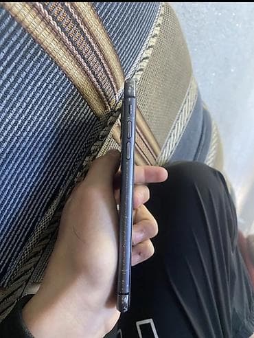 продаю наушники на айфон: IPhone 11, Б/у, 64 ГБ — 3