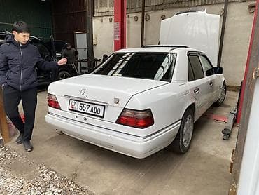 volvo ew160: Mercedes-Benz W124: 1993 г., 2.2 л, Автомат, Газ, Седан — 2