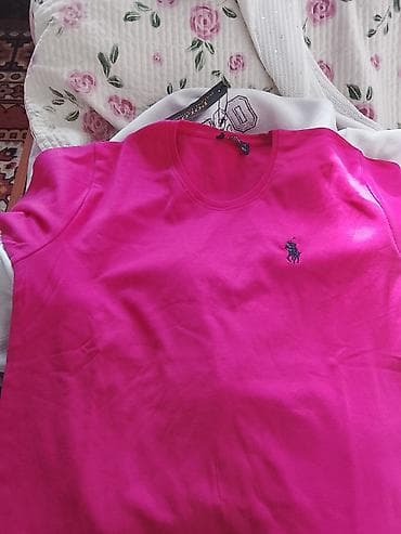 Футболка женская, ярко-розовая (фуксия). - Классический крой с круглым