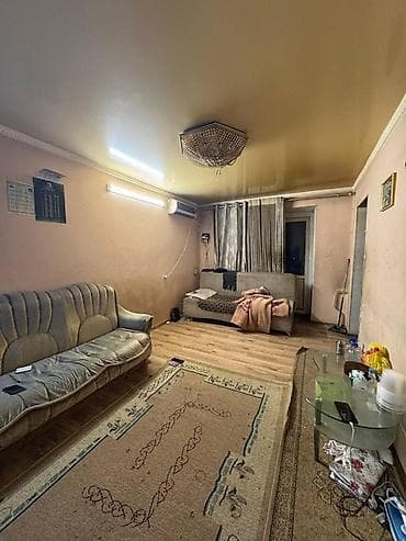 индив: 3 комнаты, 58 м², Индивидуалка, 5 этаж, Старый ремонт — 1