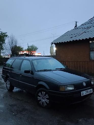 машина кузов: Volkswagen Passat Variant: 1991 г., 1.8 л, Универсал — 1