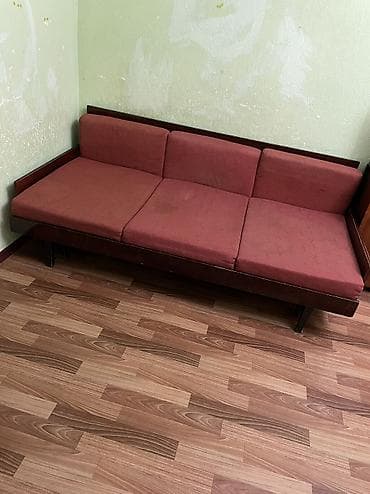 Прямой диван, Б/у