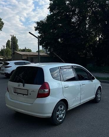 Продажа авто: Honda Fit: 2003 г., 1.3 л, Вариатор, Бензин, Хэтчбэк — 1