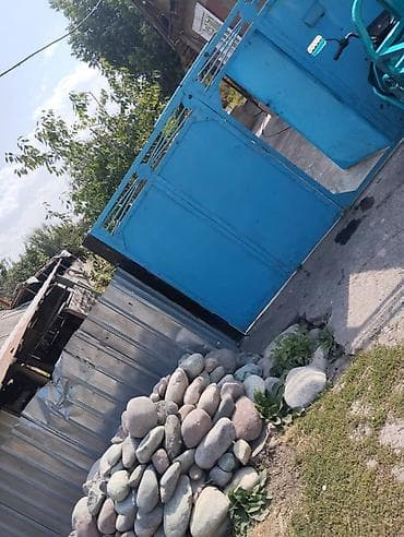 участку: 8 соток, Для строительства — 3
