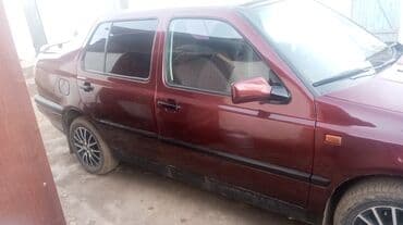 авто венто: Volkswagen Vento: 1993 г., Седан — 3