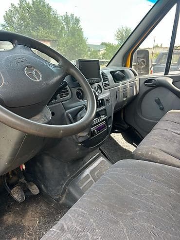 поддон нексия: Легкий грузовик, Mercedes-Benz, Дубль — 3
