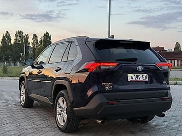 адаптор: Toyota RAV4: 2021 г., 2.5 л, Вариатор, Гибрид, Кроссовер — 4
