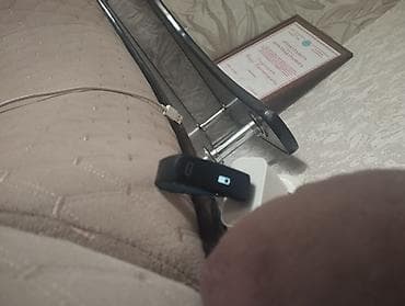 Фитнес-браслет с OLED-дисплеем - Минималистичный дизайн, силиконовый