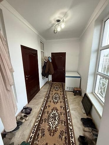 срочно сниму комнату с подселением: Просторный одноэтажный дом с мансардным уровнем и крытым крыльцом — 8