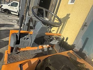 Транспорт: Погрузчик, 1996 г., Вилочный — 5