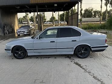 илизон машына: BMW 5 series: 1990 г., 2.5 л, Кол менен иштөөчү, Бензин, Седан — 10