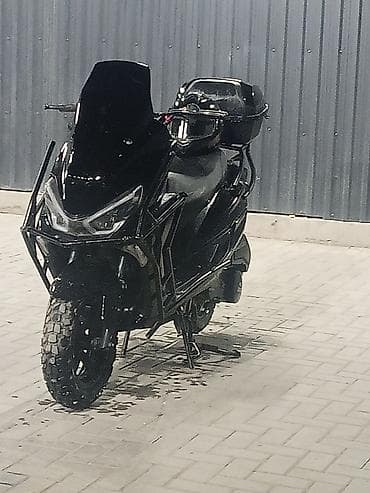Макси-скутер Yamaha, 150 куб. см, Бензин, Новый