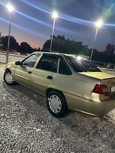 2011: Daewoo Nexia: 2011 г., 1.6 л, Механика, Бензин, Седан — 6