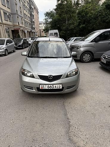 Mazda Demio: 2003 г., 1.3 л, Автомат