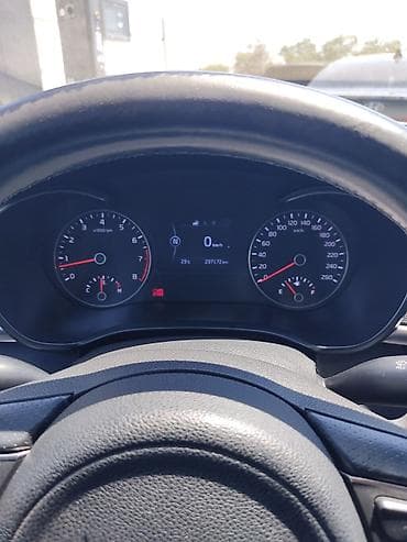 Продажа авто: Kia K5: 2017 г., 2 л, Автомат, Газ, Седан — 9