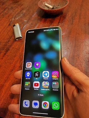 poco 3x: Redmi, Redmi Note 13 Pro Plus, Б/у, 512 ГБ, цвет - Черный, 2 SIM — 4