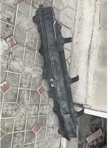 Продаю задний усилитель доя киа к52019 года черного света