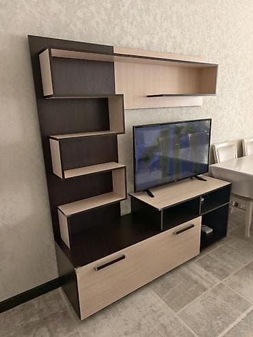 table study: Современная гостиная стенка/ТВ-зона из ЛДСП в двухцветном исполнении — 2