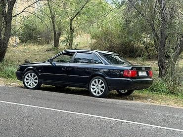 Audi A6: 1995 г., 2.6 л, Механика, Бензин, Седан