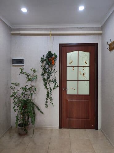 продаю дом в токмаке: Үй, 4 кв. м, 4 бөлмө, Менчик ээси, Евро оңдоо — 4