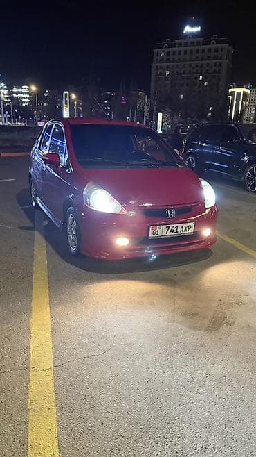 Honda Fit: 2008 г., 1.4 л, Вариатор, Бензин, Хэтчбэк