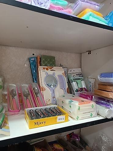 Кок-Жар мкр Продается готовый бизнес - магазин одежды Площадь: 10м2