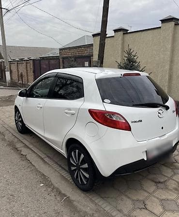 bmw 525 e60: Mazda Demio: 2007 г., 1.3 л, Автомат, Бензин, Хэтчбэк — 4