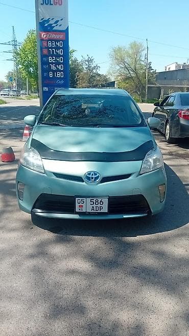 Toyota Prius: 2015 г., 1.8 л, Автомат, Гибрид, Хэтчбэк