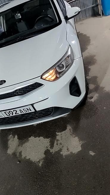 dct: Kia Stonic: 2018 г., 1.6 л, Робот, Дизель, Хэтчбэк — 6
