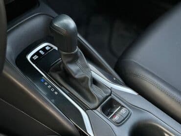 купить бу двигатель на мотоцикл: Toyota Corolla: 2021 г., 1.8 л, Вариатор, Гибрид, Седан — 11