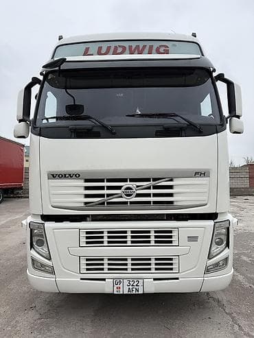 camry 55 exclusive: Тягач, Volvo — 10