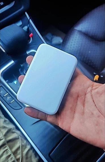 куплю аккумулятор: Магнитный внешний аккумулятор с беспроводной зарядкой - Емкость — 1