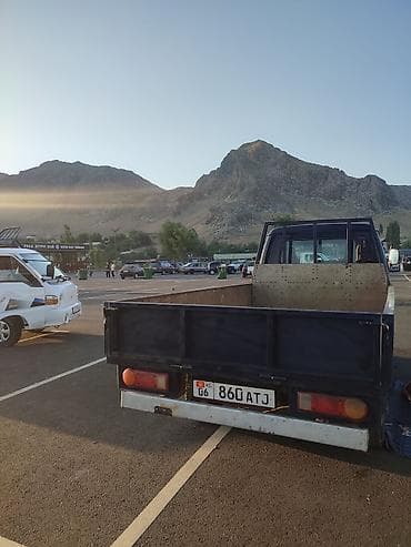 b class: Hyundai Porter (D4A) бортовой малотоннажный грузовик - Кабина — 4