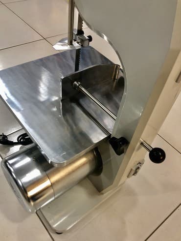 лентовый пилорама: Мясорезка !!! Ленточная пила.Yl - 1,1hp-4. 220вт. 1,1 квт. 1650 мм — 2