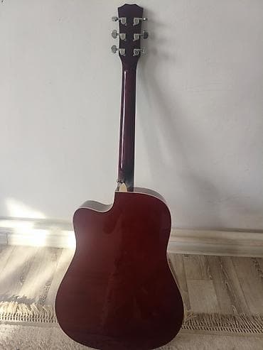 gitara lakewood: Акустическая гитара Stiller с вырезом (cutaway). - Корпус формы — 2