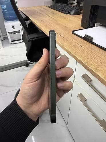айфон cr: IPhone 13, Б/у, 256 ГБ, Зеленый, Зарядное устройство, 79 % — 4