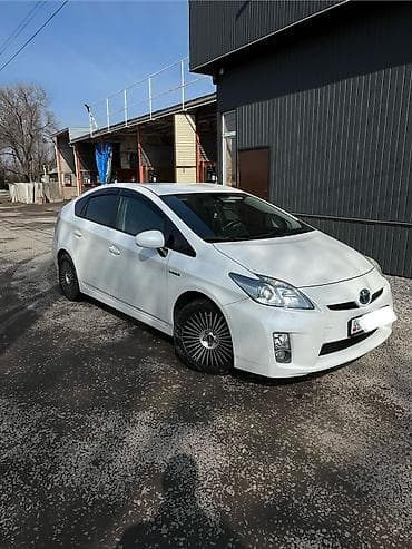 фара на приус: Toyota Prius: 2010 г., 1.8 л, Гибрид, Хэтчбэк — 2
